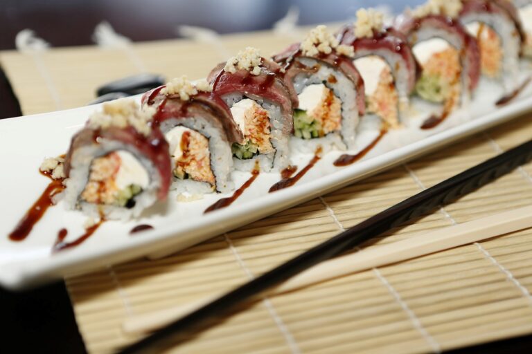 tuna-sushi-roll